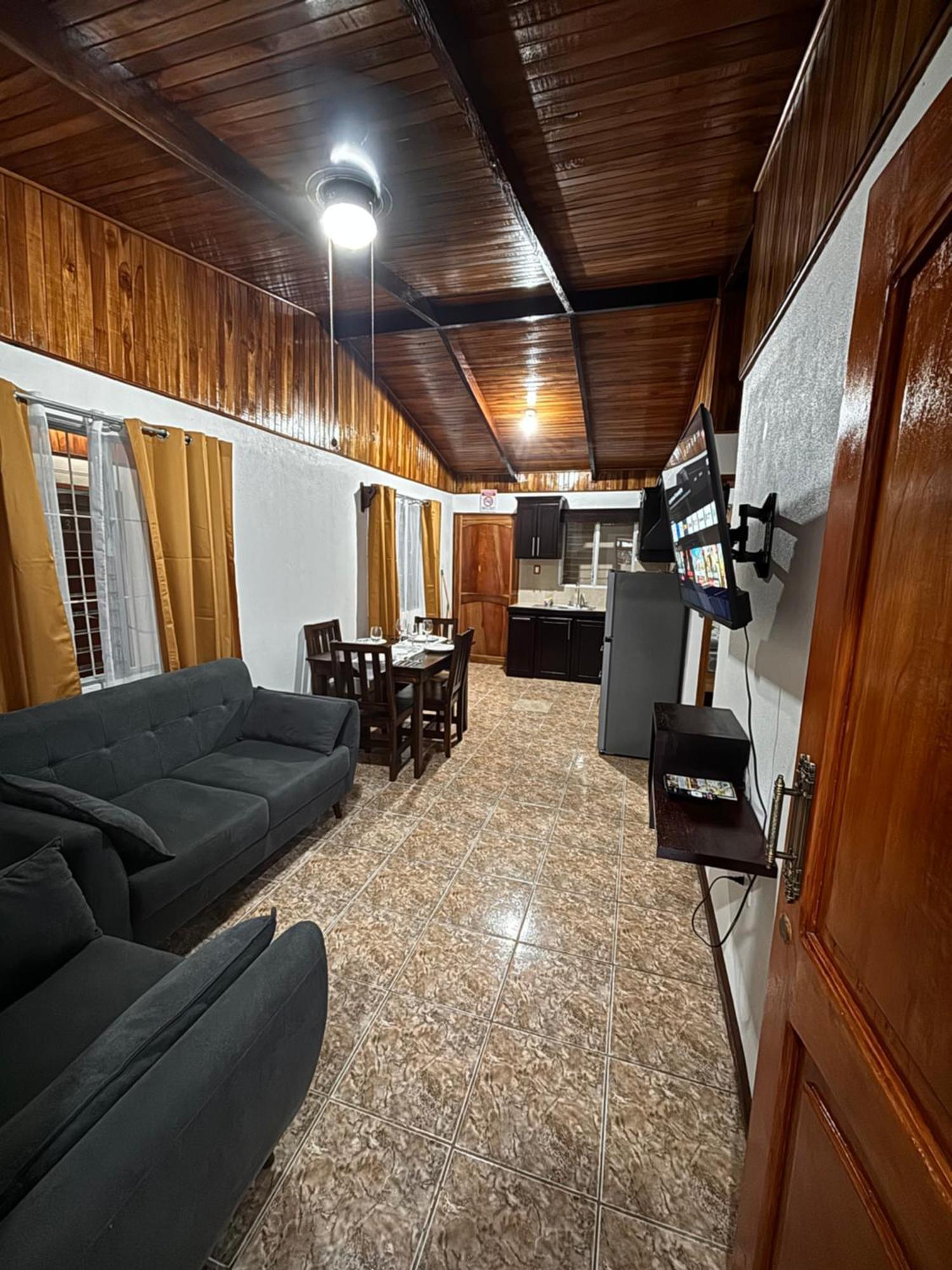 Apartamentos Maily La Fortuna Dış mekan fotoğraf